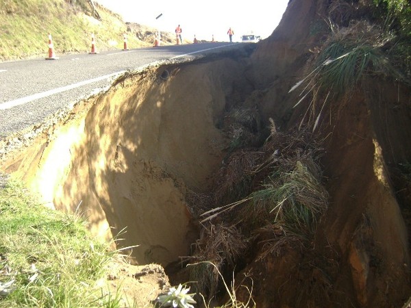 Omamari Road slip